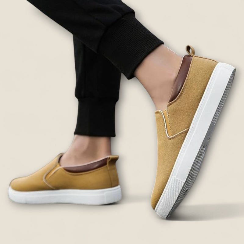 Elio - Slip-On Canvas Sneakers